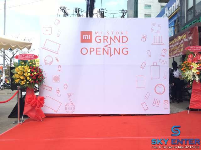 Cho Thuê Thiết Bị Khai Trương Chuỗi Showroom Điện Thoại Xiaomi